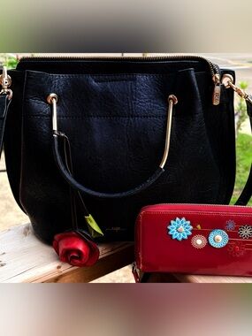 ESPE Harmony Vegan Black Hand Bag Faux Leather wi
Red Floral Wallet - Women Bags